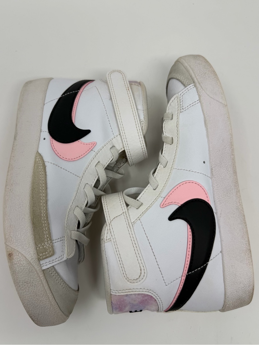 Nike Kids High-Top Sneakers in White, Light Gray, Pink & Black Sz. 3y - Picture 6 of 11
